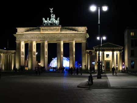 Brandenburger Tor bei Nacht, Berlin