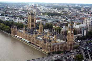 London Big Ben mit Themse